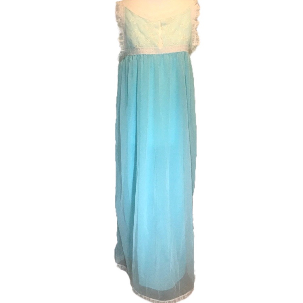 “SLUMBER SUZY” Vintage Blue Chiffon Ladies Nightgown.